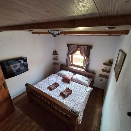 V Zajecskej Vezi Lägenhet Zaječí Exteriör bild