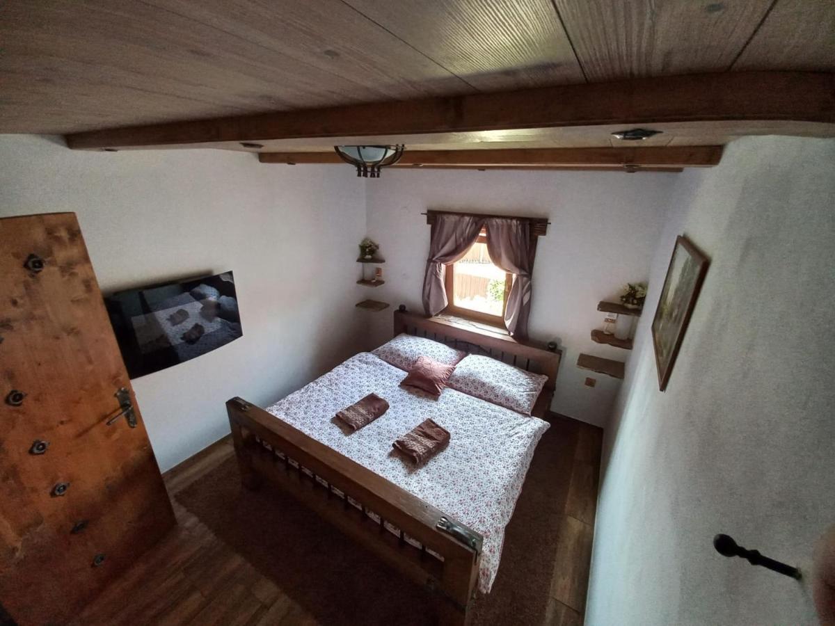 V Zajecskej Vezi Lägenhet Zaječí Exteriör bild