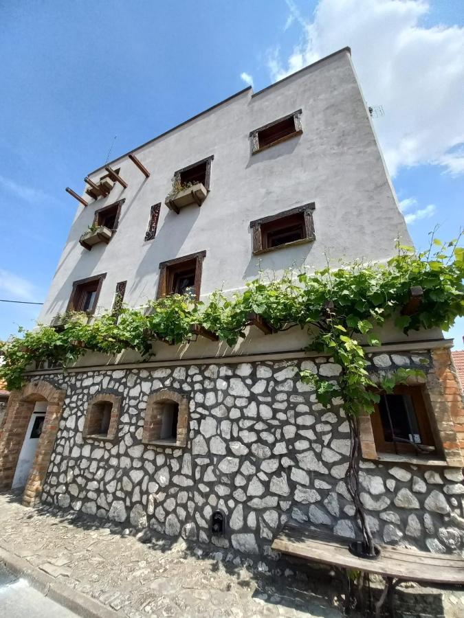 V Zajecskej Vezi Lägenhet Zaječí Exteriör bild