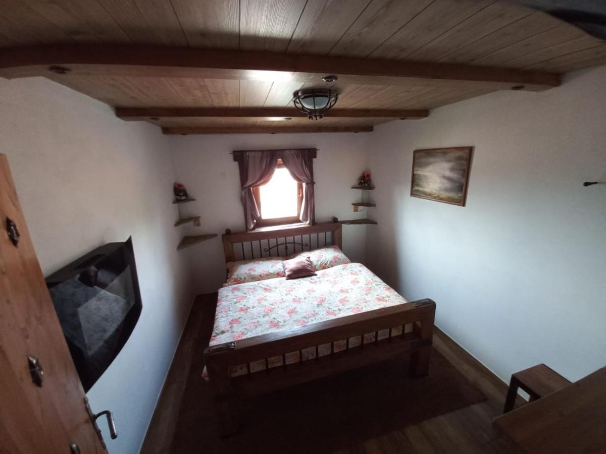 V Zajecskej Vezi Lägenhet Zaječí Exteriör bild