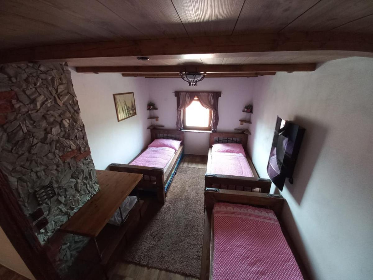 V Zajecskej Vezi Lägenhet Zaječí Exteriör bild
